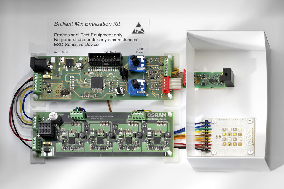 Osram's Universal Controller enables the user to implement Brilliant Mix applications quickly and easily without needing any special control know-how